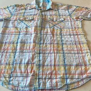 Bugatchi shaped fit, size medium, excellent shape great colors cuffed sleeves.